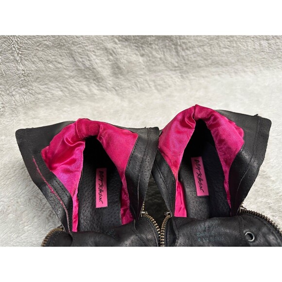 Betsey Johnson women distressed black Leather Steampunk Combat boots size 7 - Picture 9 of 10